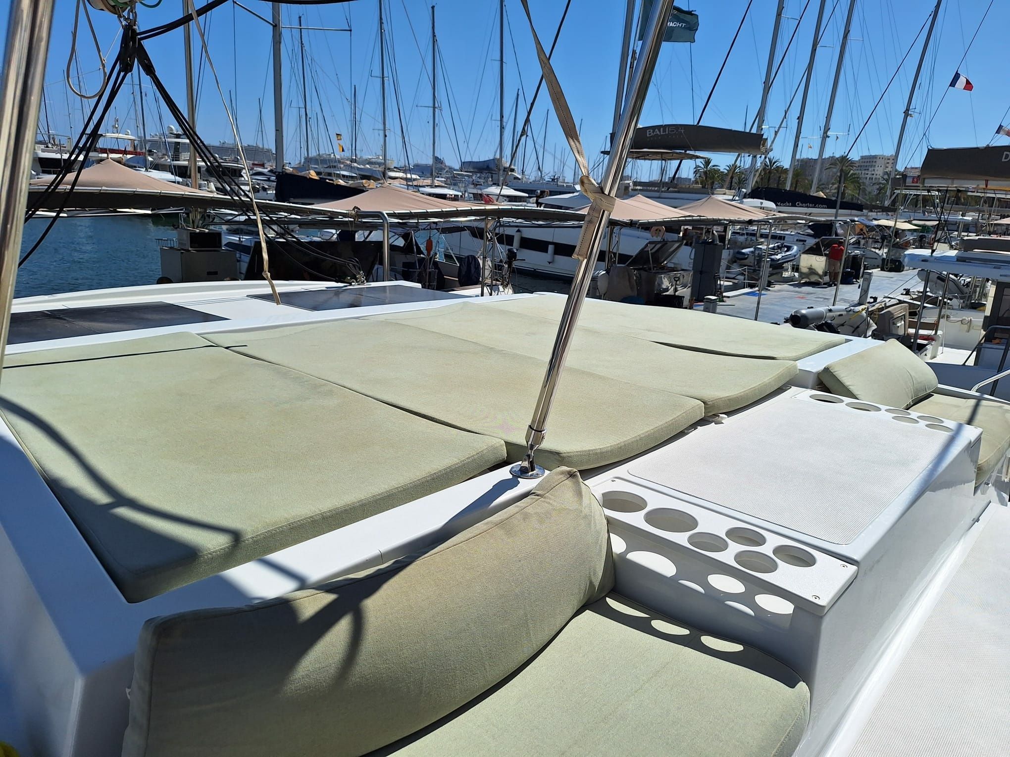 Bali Catspace | Alibi