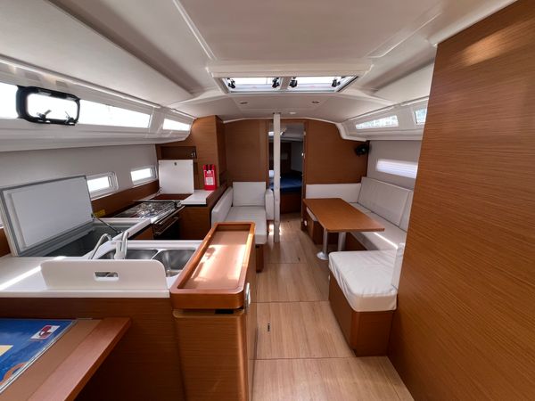Jeanneau Sun Odyssey 410 | Oskar