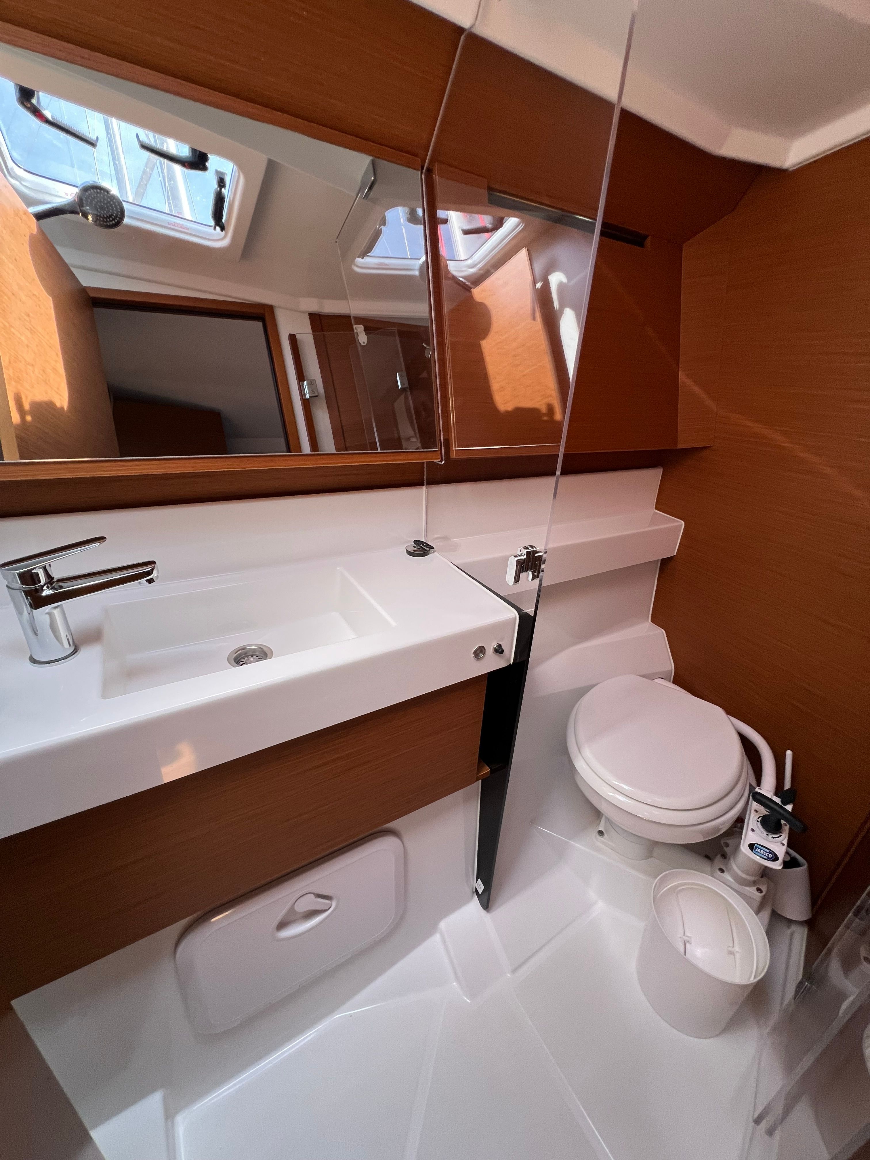 Jeanneau Sun Odyssey 410 | Oskar