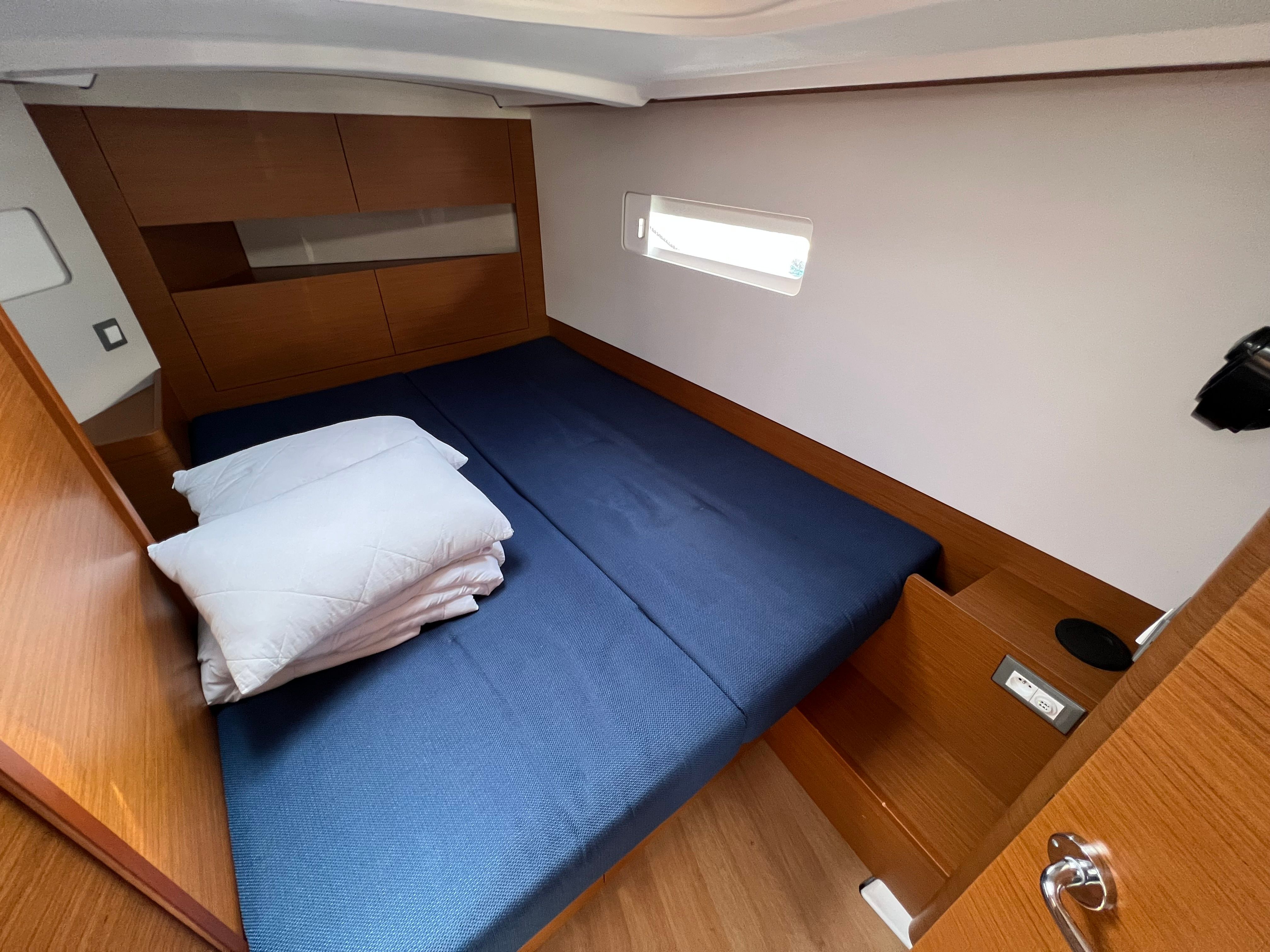 Jeanneau Sun Odyssey 410 | Oskar