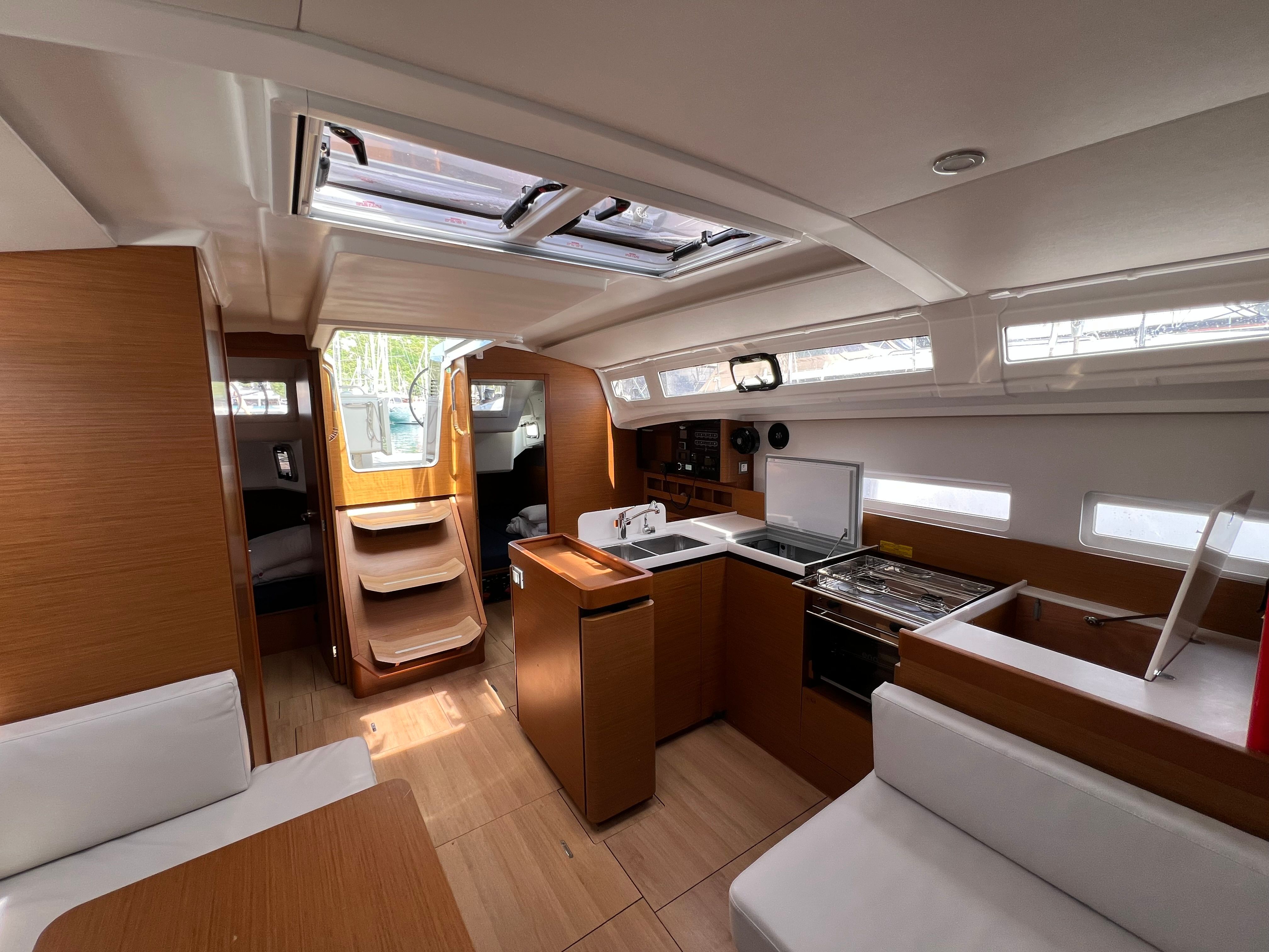 Jeanneau Sun Odyssey 410 | Oskar