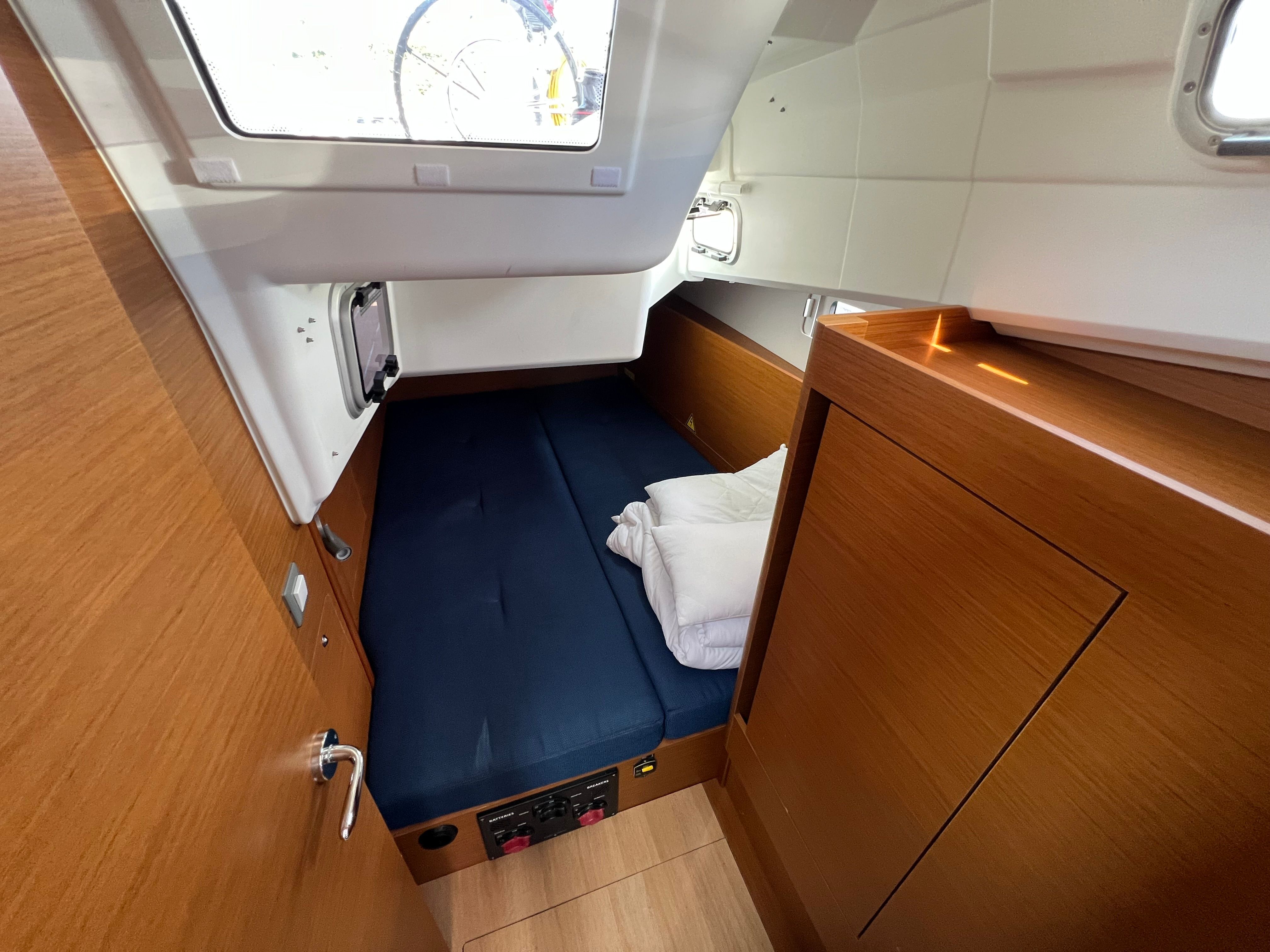 Jeanneau Sun Odyssey 410 | Oskar