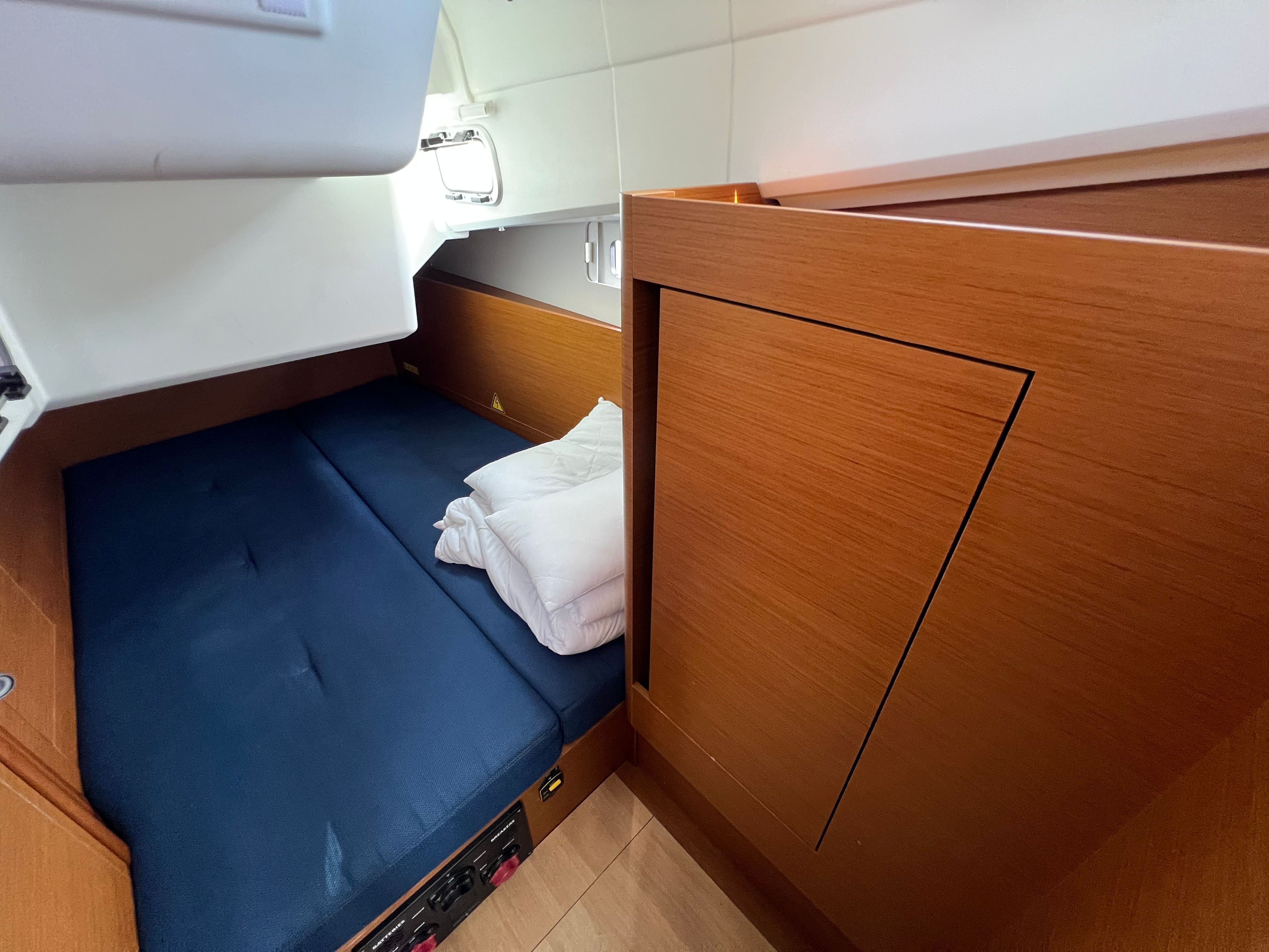 Jeanneau Sun Odyssey 410 | Oskar