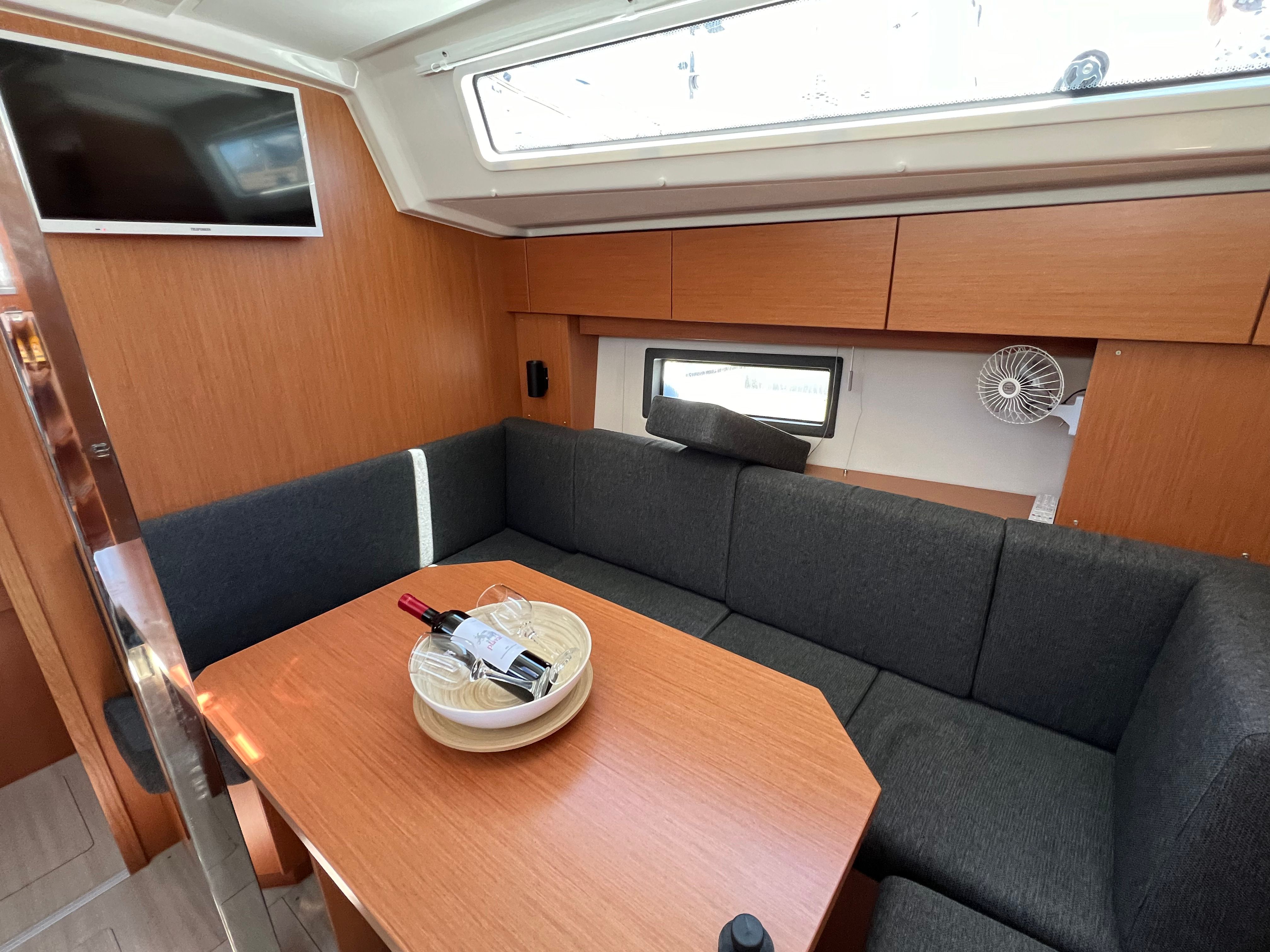 Bavaria C38 | Alegria