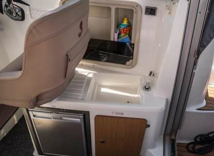 Beneteau Antares 780 | 15