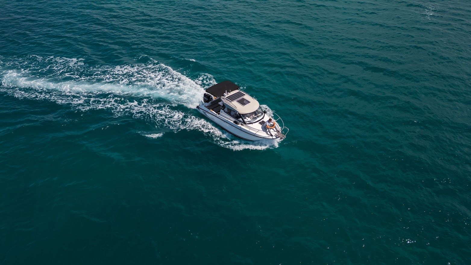 Beneteau Antares 780 | 15