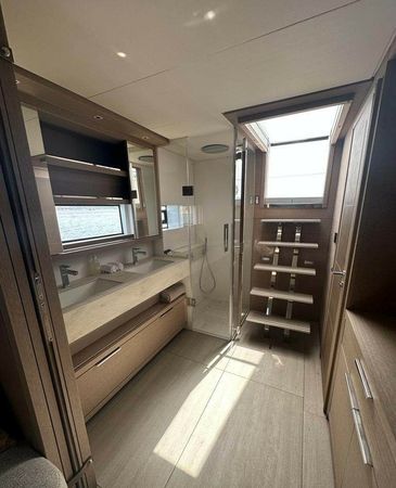 Lagoon Sixty 5 | Reve Bleu