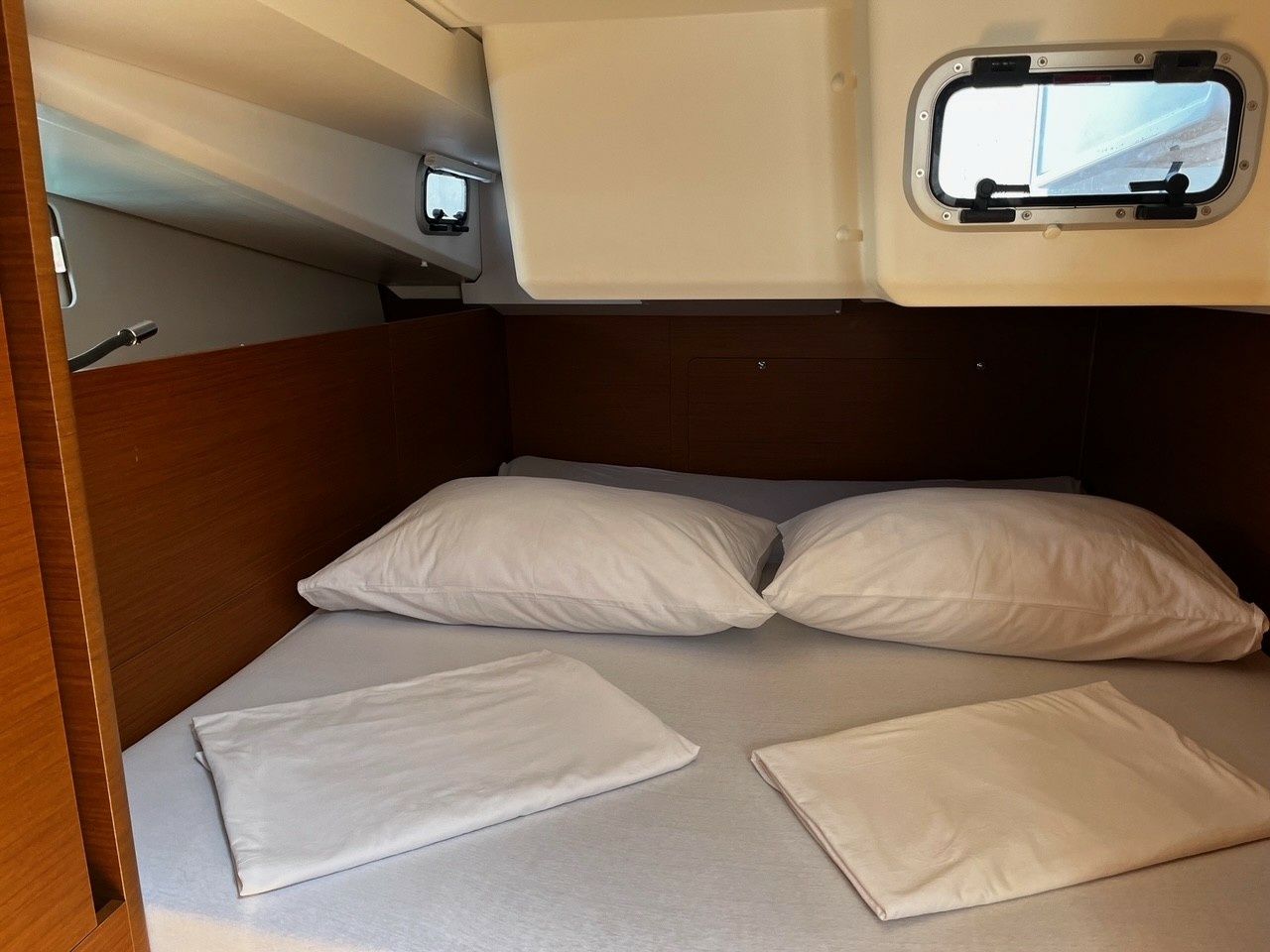 Jeanneau Sun Odyssey 440 | Leona
