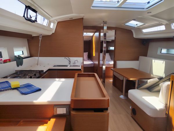 Jeanneau Sun Odyssey 440 | Leona