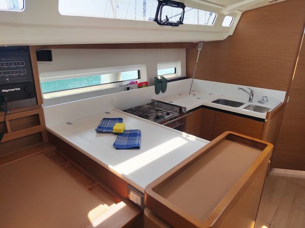 Jeanneau Sun Odyssey 440 | Leona