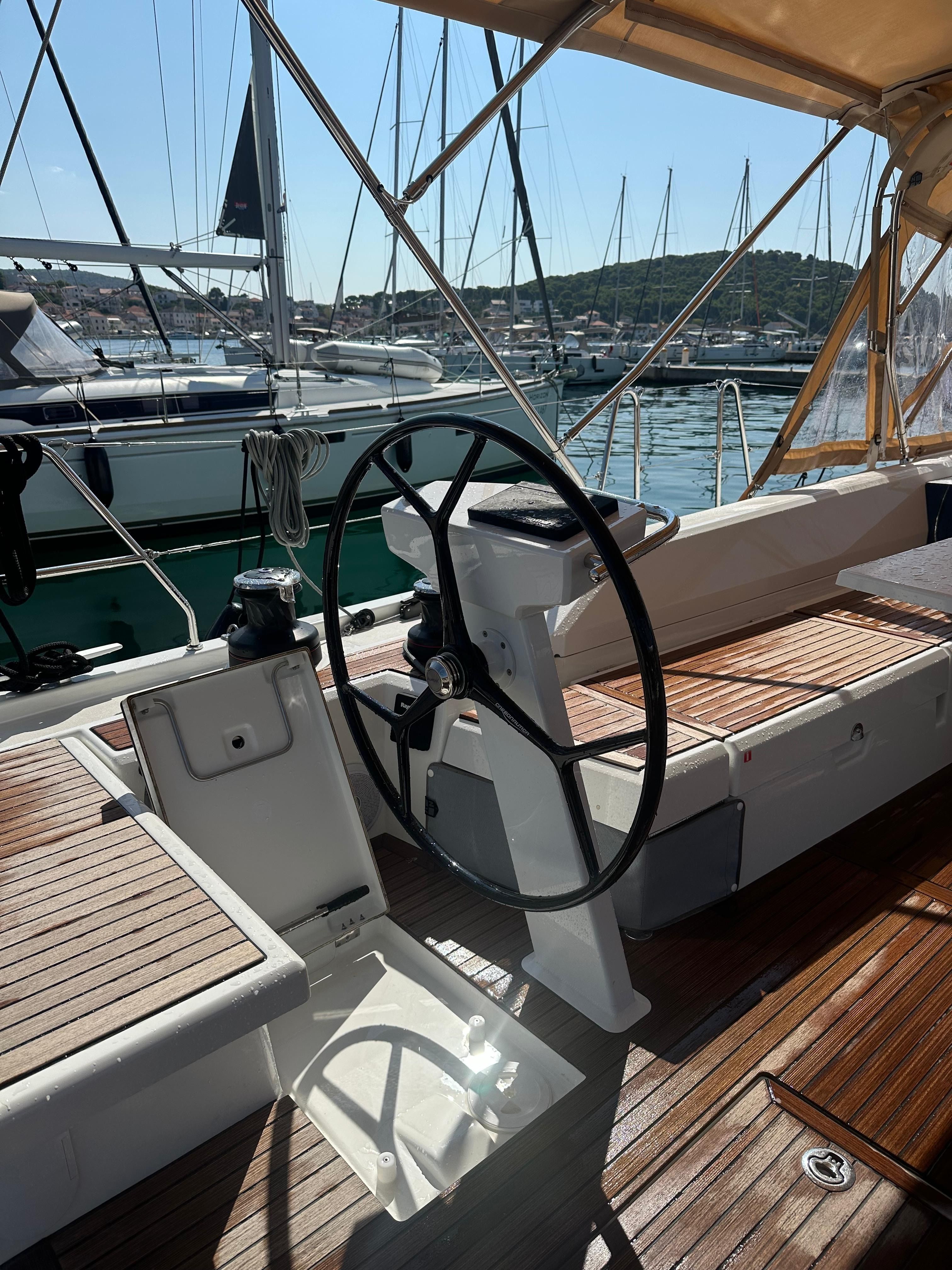 Beneteau Oceanis 51.1 | Dune