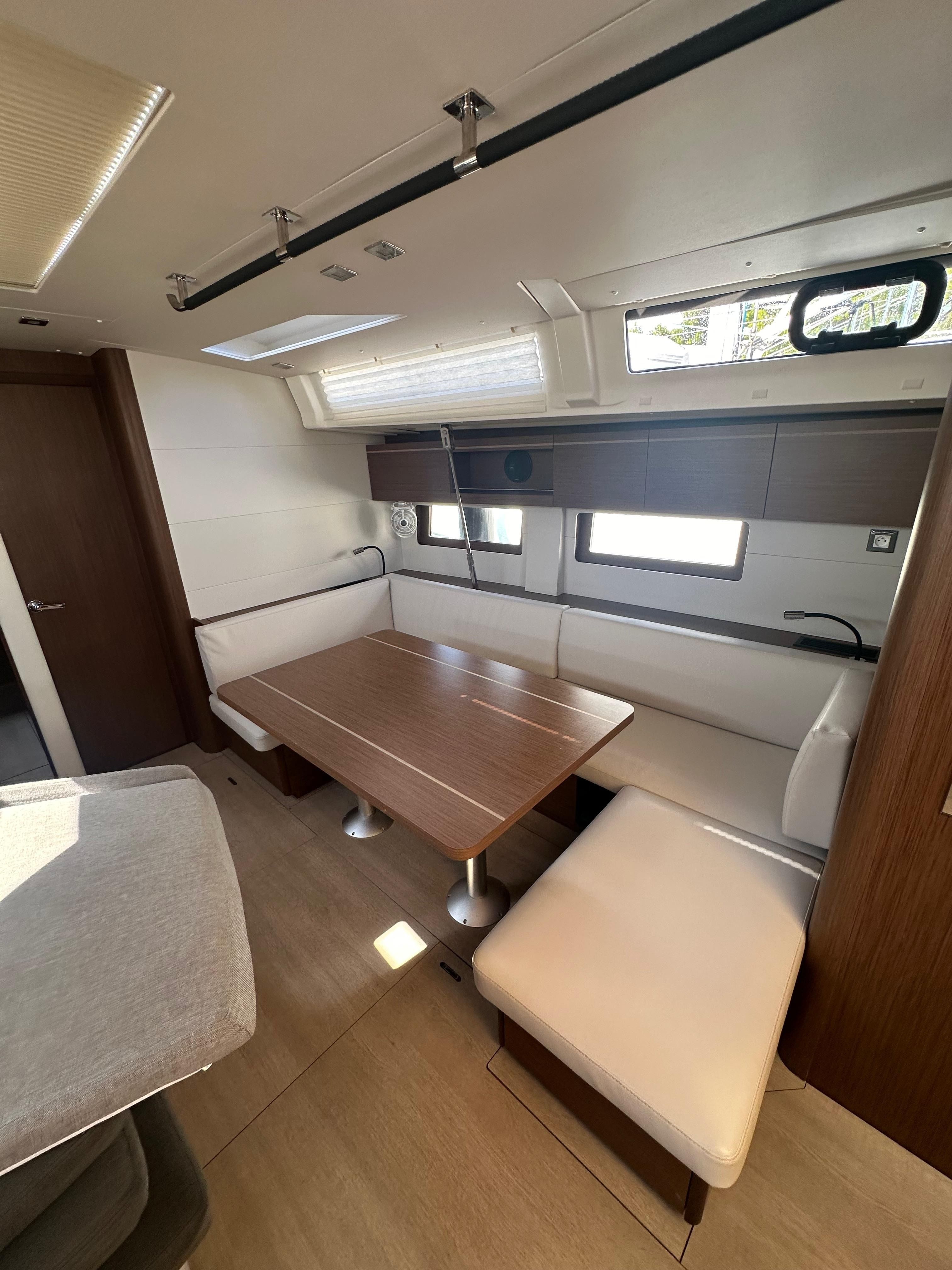 Beneteau Oceanis 51.1 | Dune