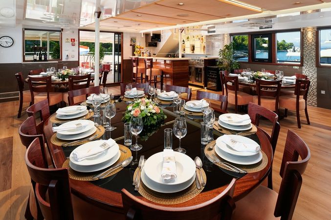 Custom Built 160 | Queen Eleganza