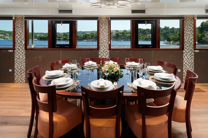 Custom Built 160 | Queen Eleganza