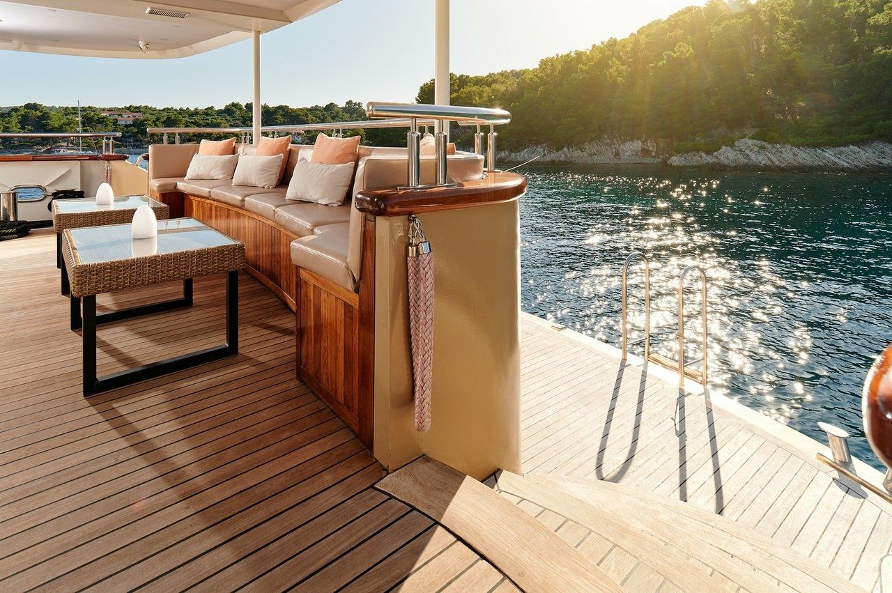 Custom Built 160 | Queen Eleganza