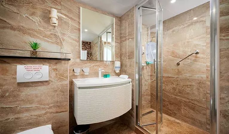 Custom Built 160 | Queen Eleganza