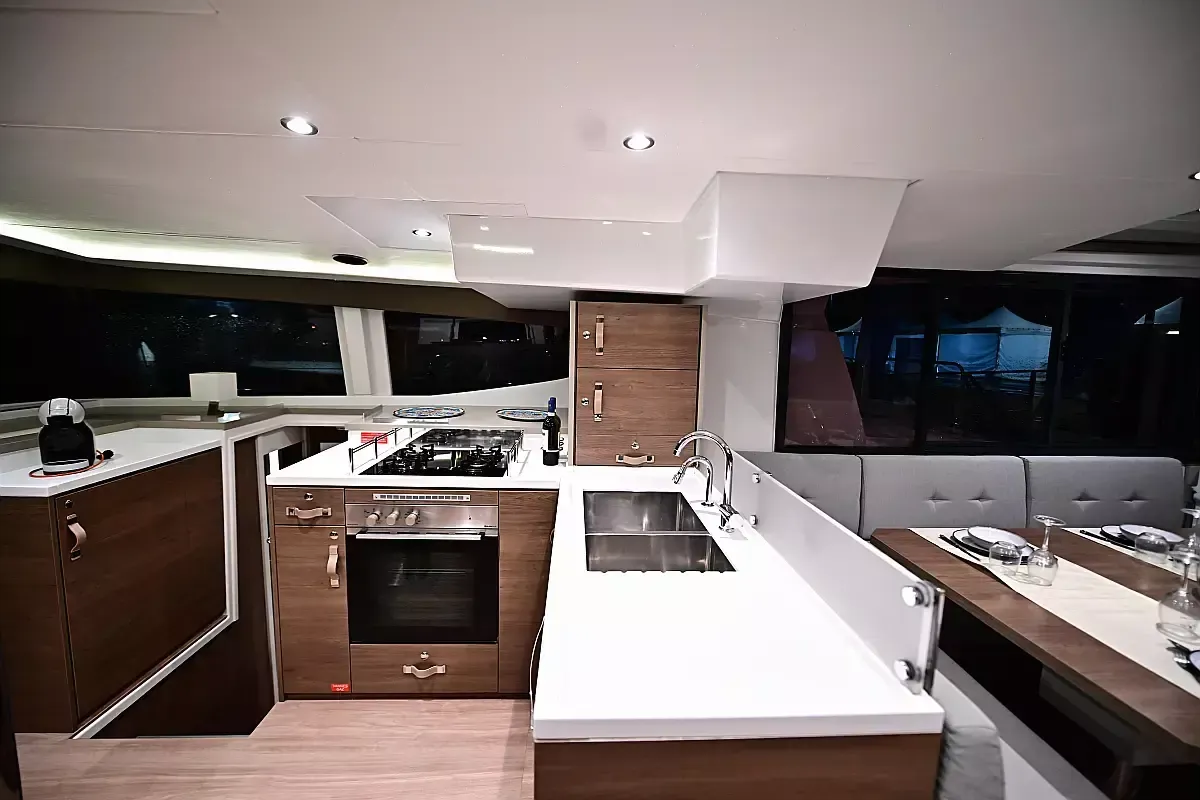 Bali 4.8 | Arche 4