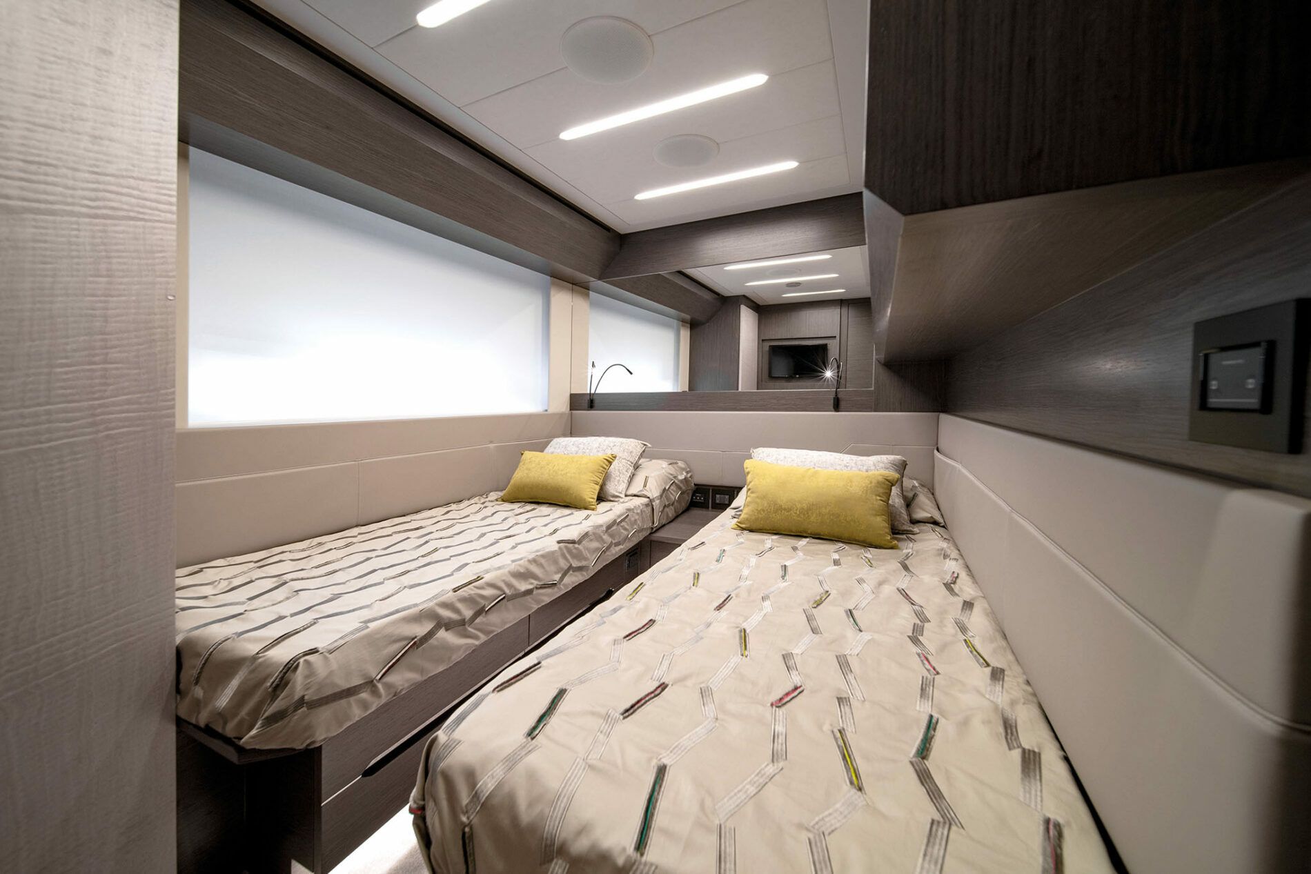 Pershing 8X | Walidia 83