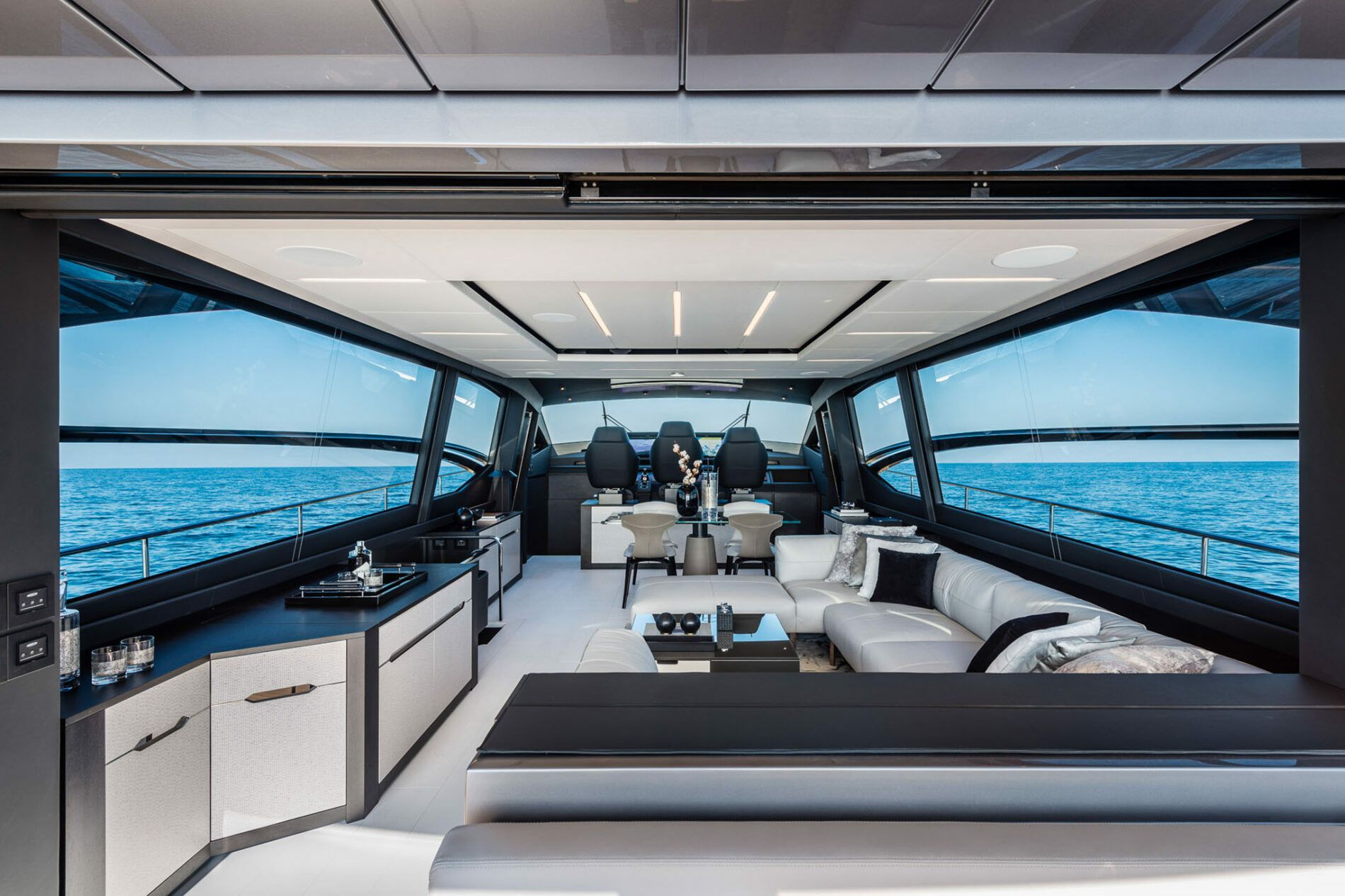 Pershing 8X | Walidia 83