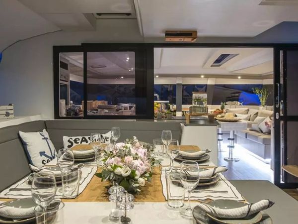 Fountaine Pajot Saba 50 | Izabella