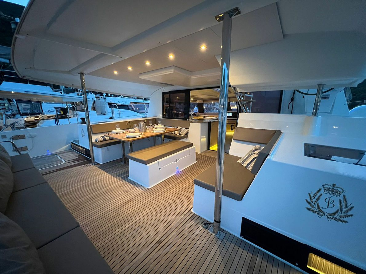 Fountaine Pajot Saba 50 | Izabella