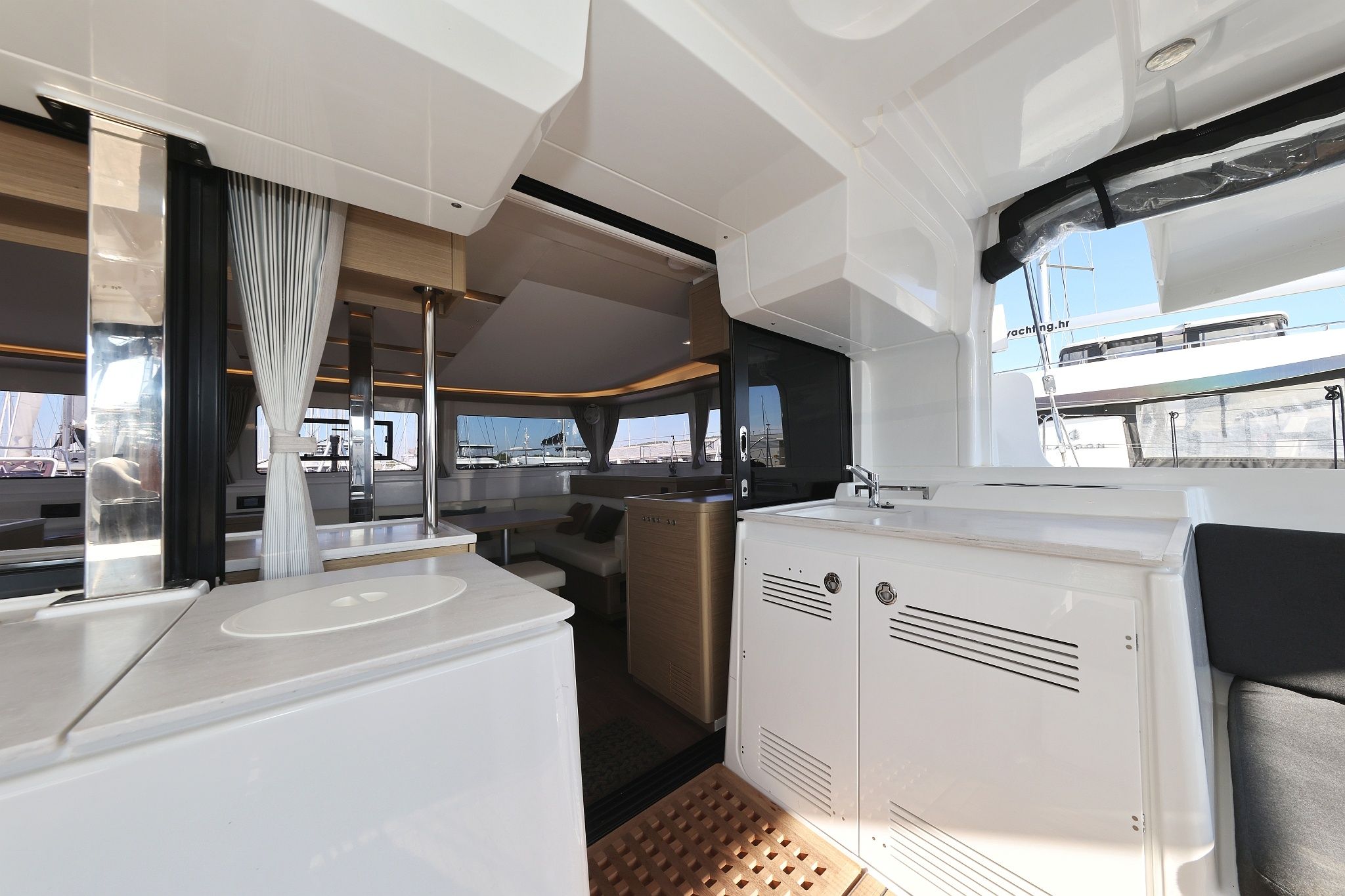 Lagoon 46 | Ship Happens