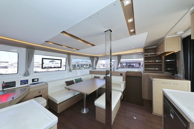 Lagoon 46 | Ship Happens