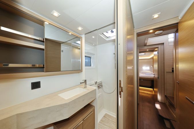 Lagoon 46 | Ship Happens