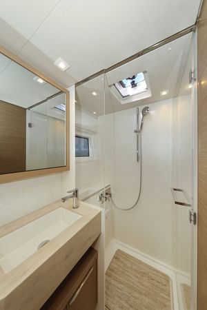 Lagoon 46 | Ship Happens