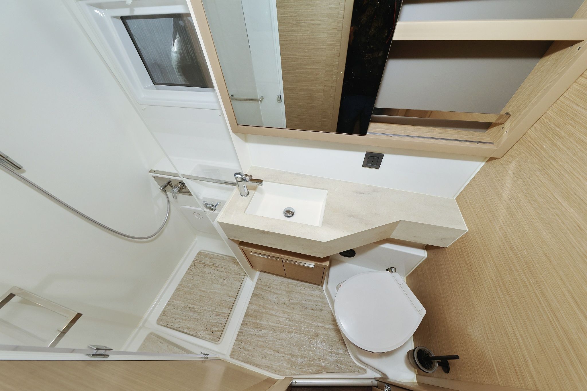 Lagoon 46 | Ship Happens