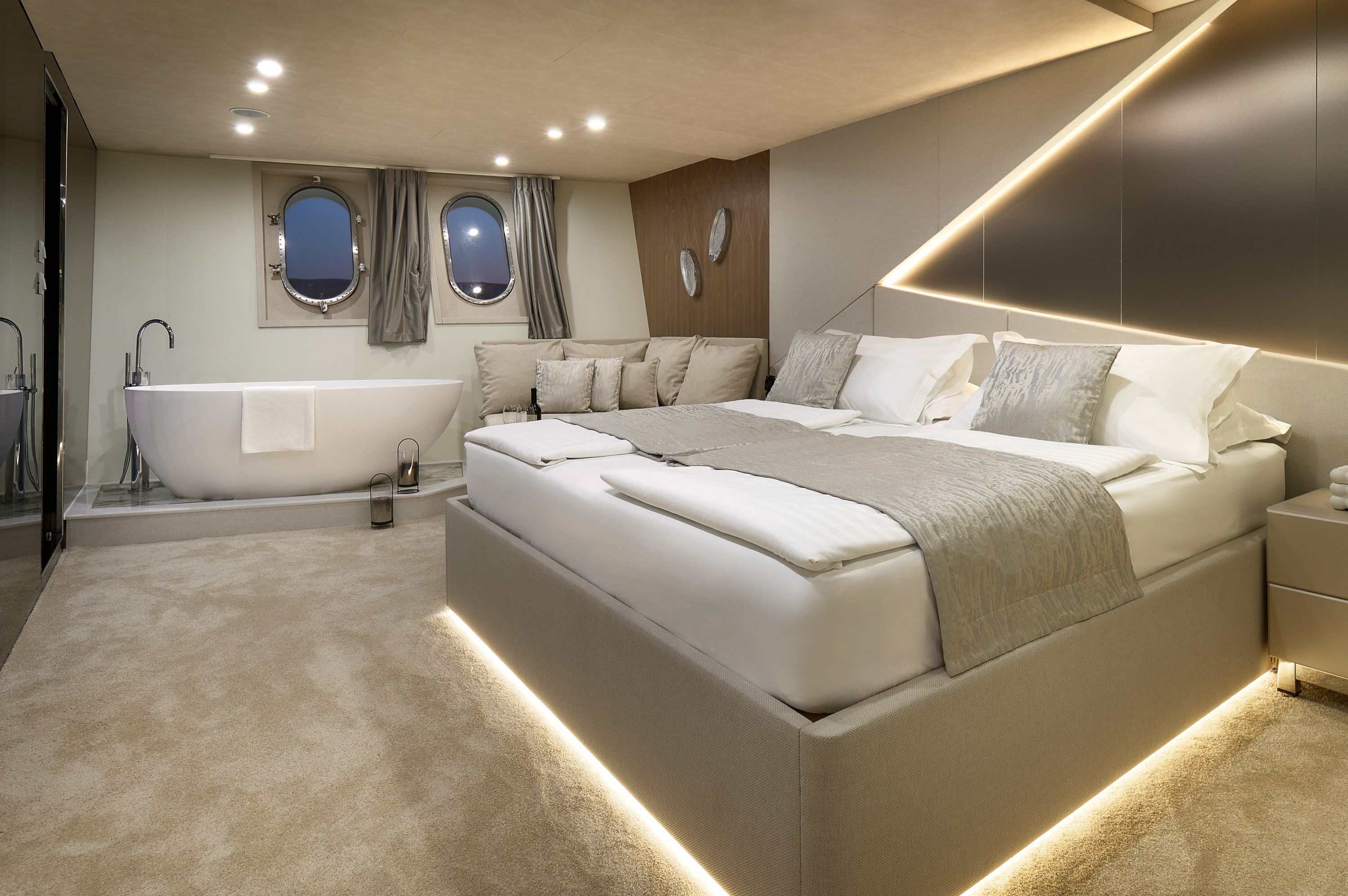 Custom Built 160 | Cristal