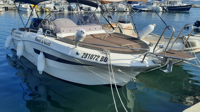 Atlantic Marine Suncruiser 690 | 23
