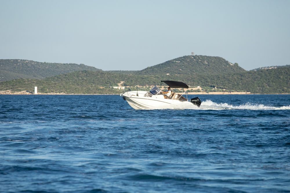 Quicksilver 675 | 23