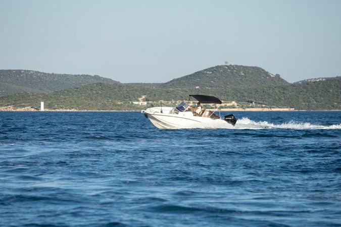 Quicksilver 675 | 23