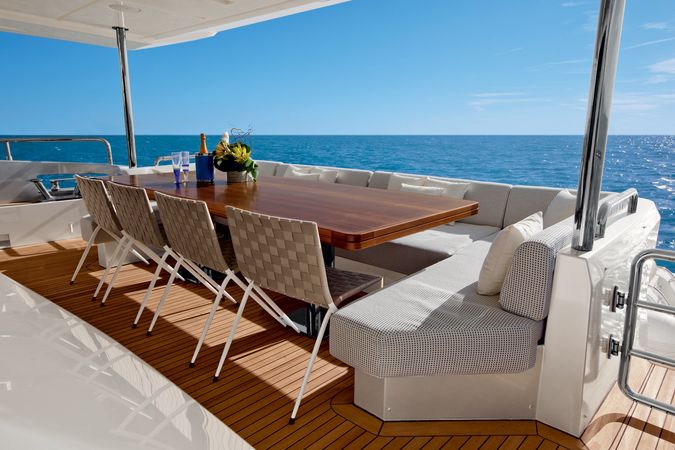 Azimut 100 | Walidia 100