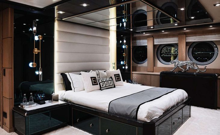 Palmer Johnson 136 | Royalty