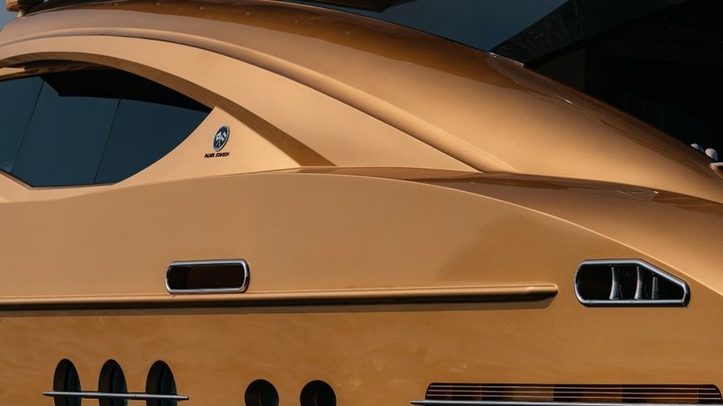 Palmer Johnson 136 | Royalty