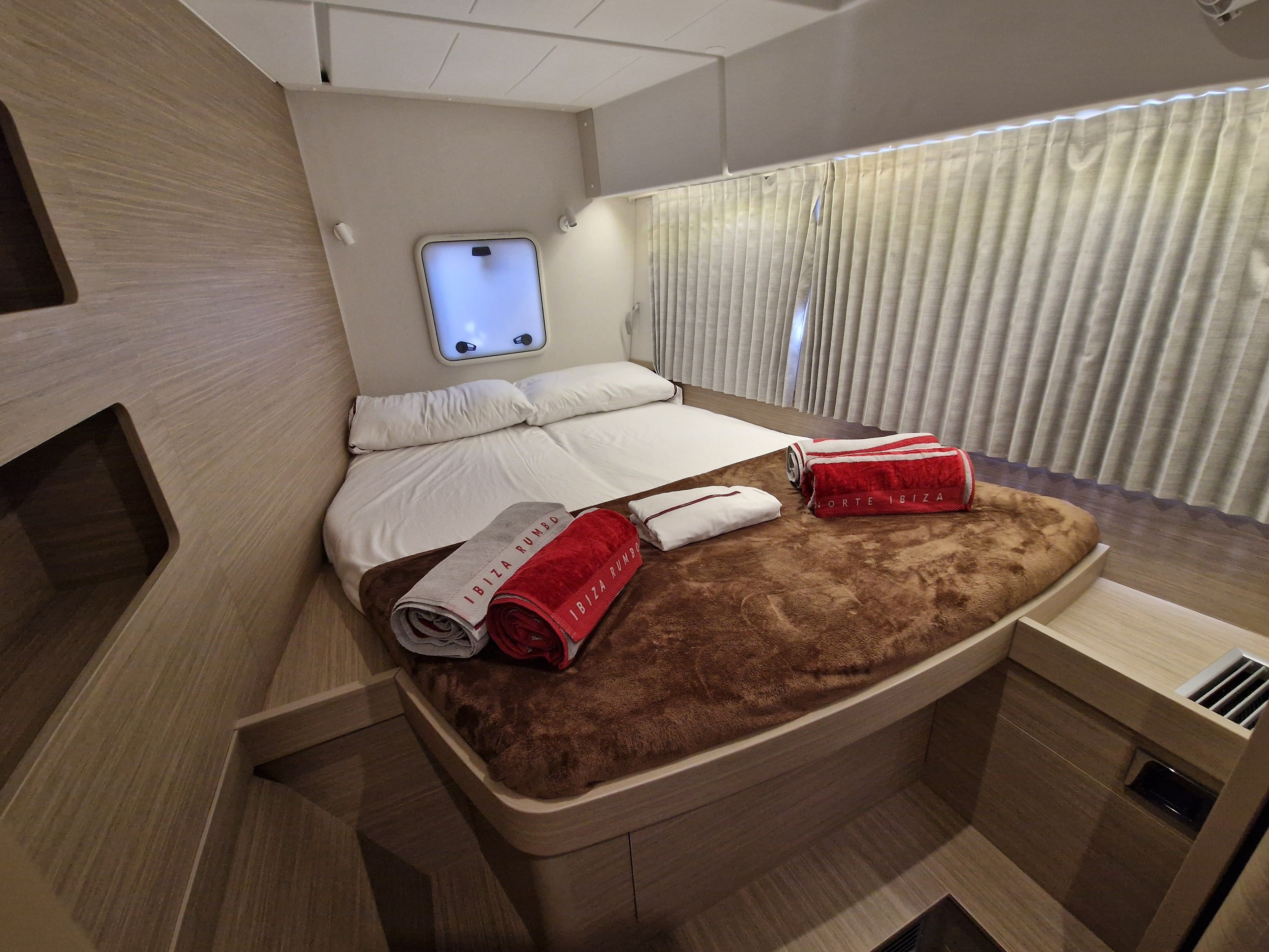 Lagoon 42 | Best Elli