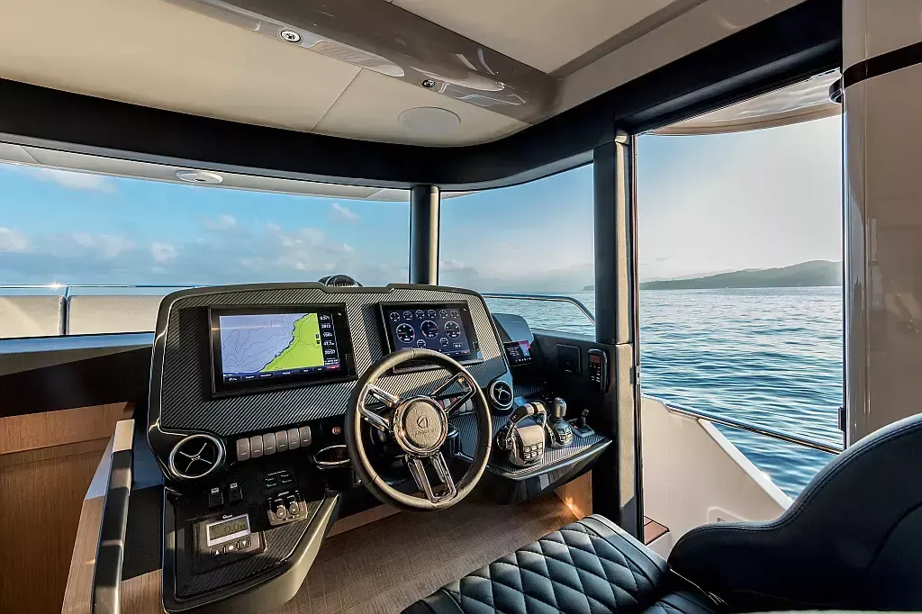 Absolute Navetta 48 | Ava