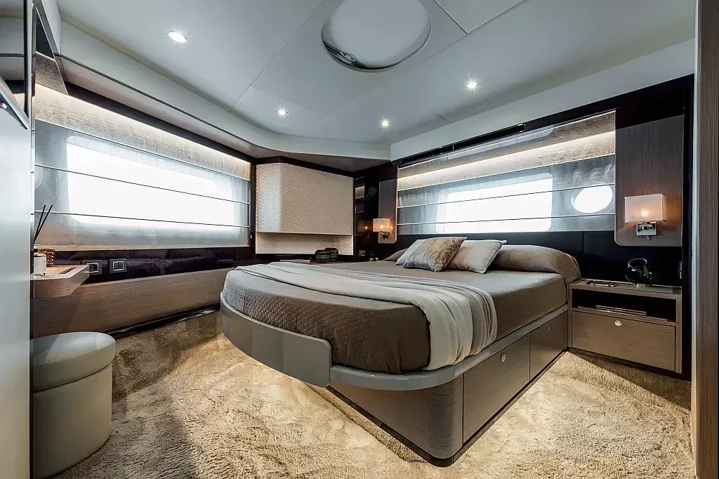 Absolute Navetta 48 | Ava