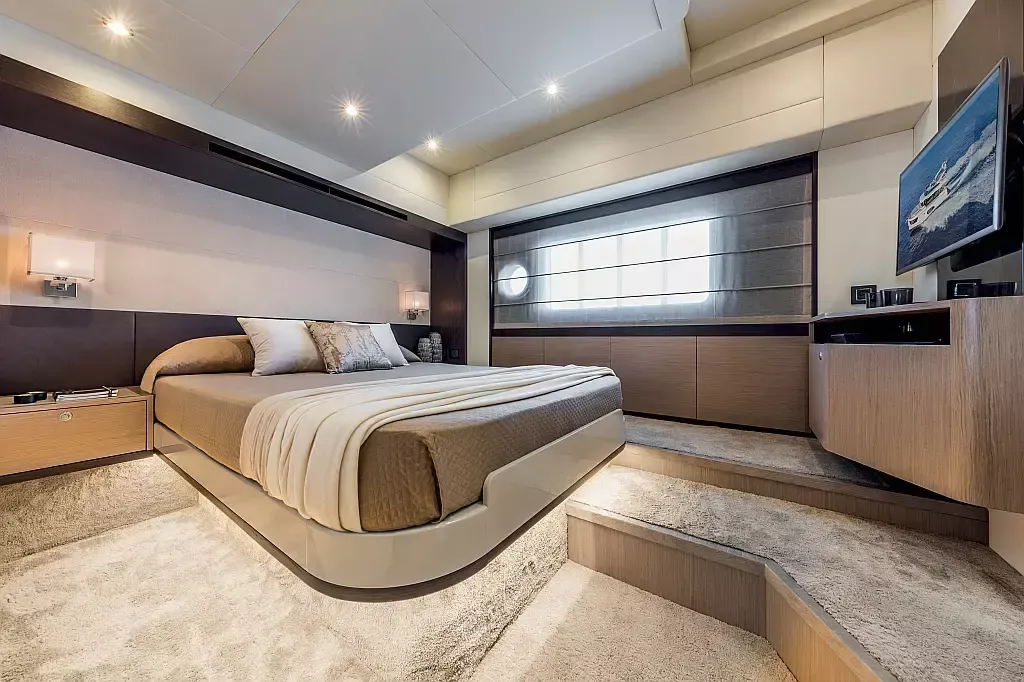 Absolute Navetta 48 | Ava