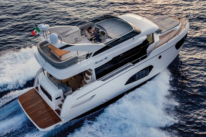 Absolute Navetta 48 | Ava