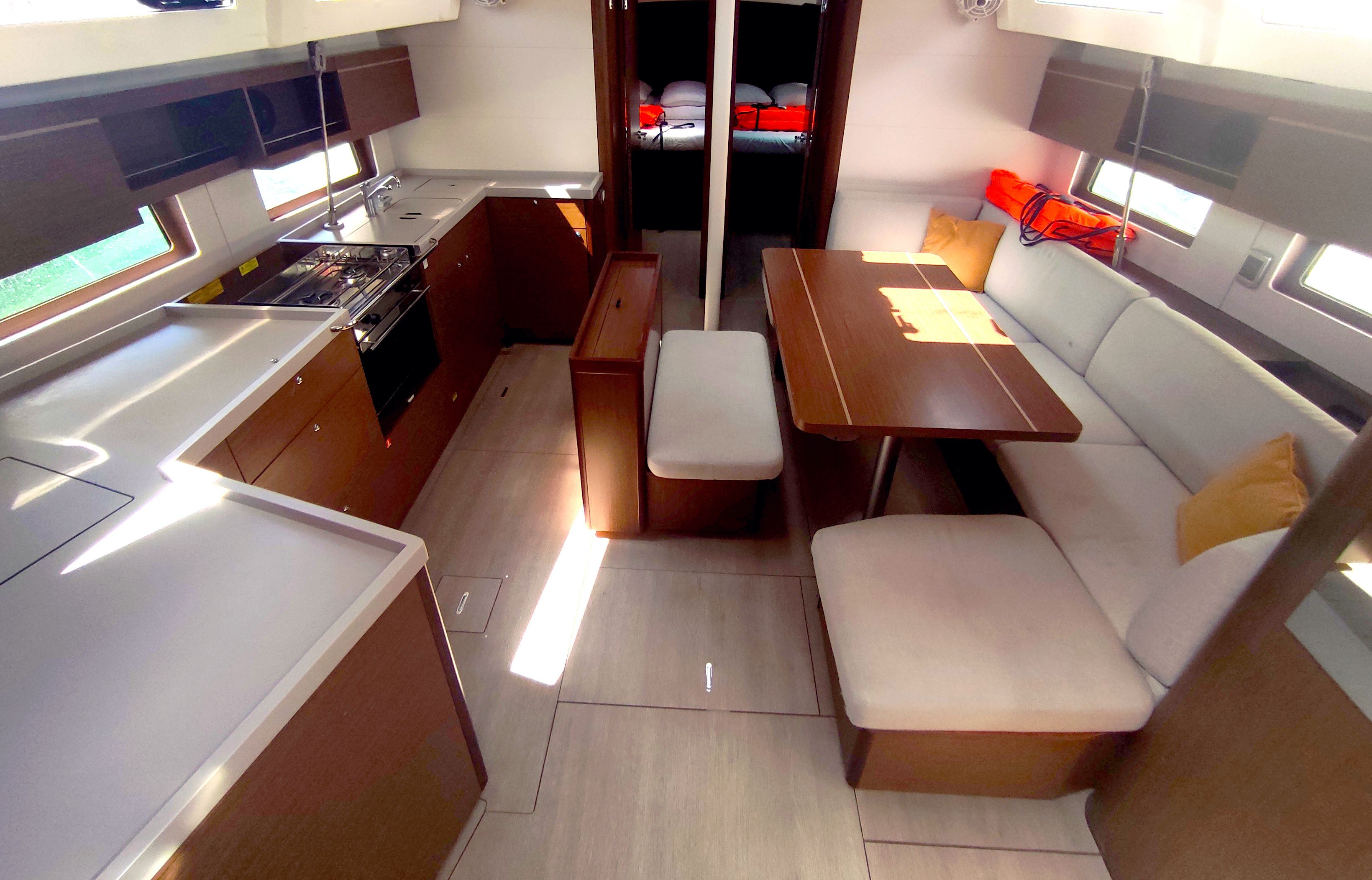 Beneteau Oceanis 46.1 | Ariel