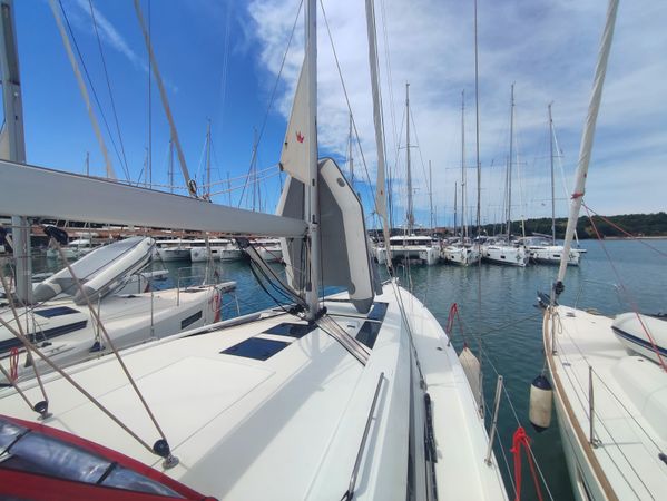 Beneteau Oceanis 46.1 | Ariel