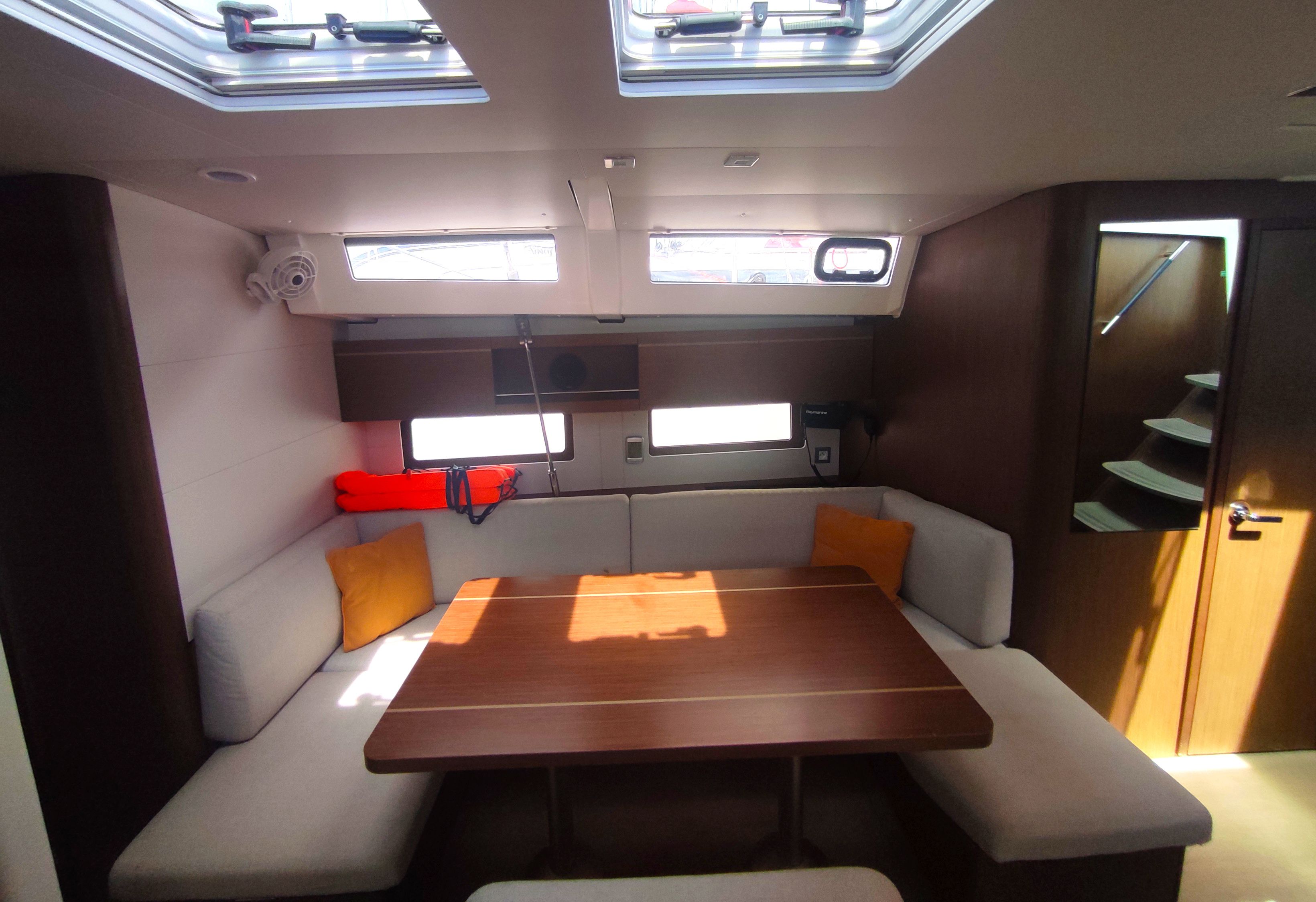 Beneteau Oceanis 46.1 | Ariel