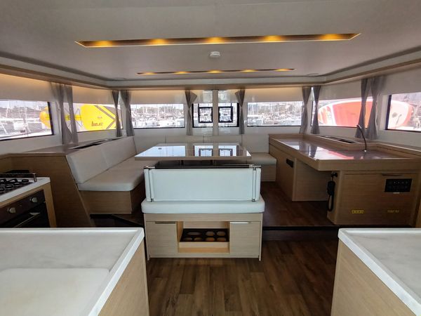 Lagoon 51 | Minotavros