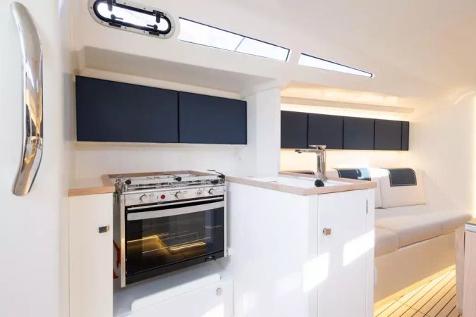 Italia Yachts 11.98 | Susano'o