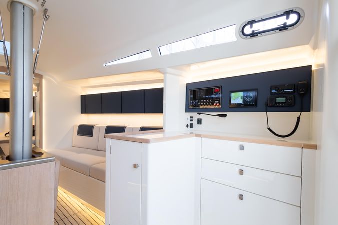 Italia Yachts 11.98 | Susano'o