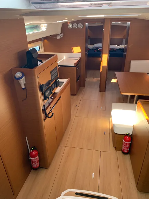 Jeanneau Sun Odyssey 490 | Vino Blanco