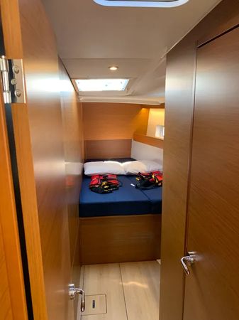 Jeanneau Sun Odyssey 490 | Vino Blanco